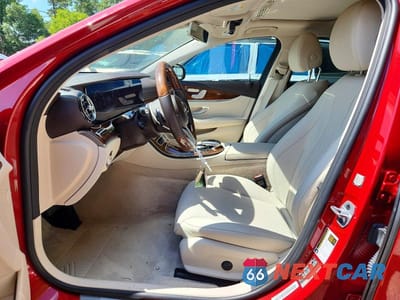 Zdjęcie 7 z 12 samochodu: 2020 MERCEDES-BENZ E 350 VIN:WDDZF8DB9LA704704 - miniatura