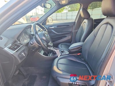 Zdjęcie 7 z 13 samochodu: 2018 BMW X1 XDRIVE28I VIN:WBXHT3C35J5K23482 - miniatura