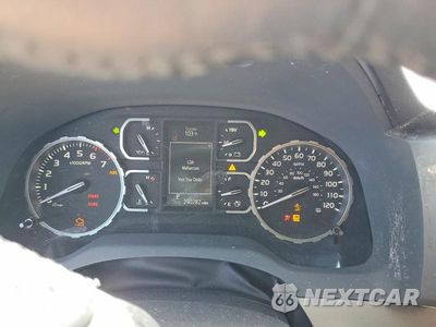 Zdjęcie 9 z 13 samochodu: 2019 TOYOTA TUNDRA PLATINUM VIN:5TFAY5F19KX841822 - miniatura