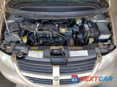 Zdjęcie 12 z 13 samochodu: 2005 DODGE GRAND CARAVAN SXT VIN:2D4GP44L25R290859 - miniatura