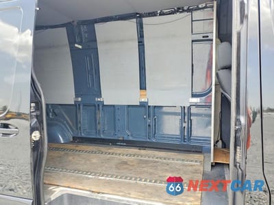 Zdjęcie 10 z 12 samochodu: 2019 MERCEDES-BENZ SPRINTER 2500/3500 DELIVERY VAN VIN:WD4PF1CD1KP148918 - miniatura
