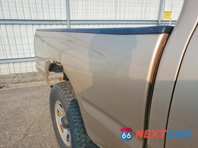 Zdjęcie 10 z 12 samochodu: 1995 TOYOTA TACOMA VIN:4TAUN61CXSZ043141 - miniatura
