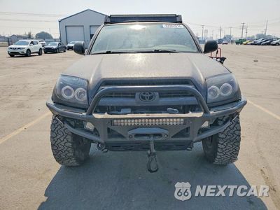 Piąte zdjęcie samochodu w środku: 2004 TOYOTA 4RUNNER SR5 VIN:JTEBU14R240023616 - miniatura