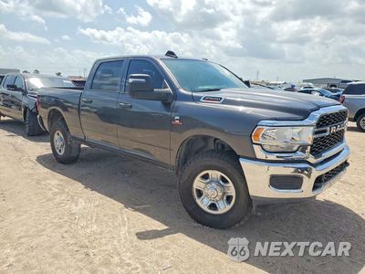 Czwarte zdjęcie samochodu z boku: 2023 RAM 2500 TRADESMAN VIN:3C6UR5CL7PG569774 - miniatura