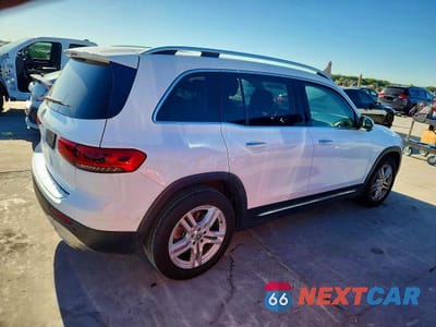 Trzecie zdjęcie samochodu z tyłu: 2020 MERCEDES-BENZ GLB 250 VIN:WDC4M4GB7LW011528 - miniatura