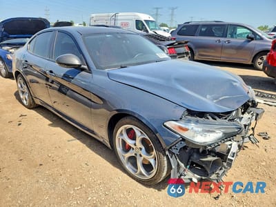 Czwarte zdjęcie samochodu z boku: 2019 ALFA ROMEO GIULIA TI VIN:ZARFANBN4K7603644 - miniatura