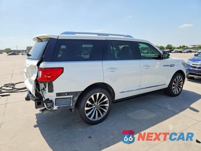 Trzecie zdjęcie samochodu z tyłu: 2020 LINCOLN NAVIGATOR RESERVE VIN:5LMJJ2LT3LEL19699 - miniatura