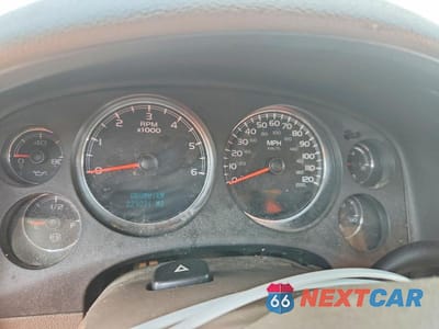 Zdjęcie 9 z 13 samochodu: 2011 CHEVROLET SUBURBAN K1500 LTZ VIN:1GNSKKE31BR333346 - miniatura