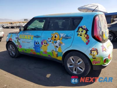 Drugie zdjęcie samochodu z przodu: 2018 KIA SOUL EV EV-E VIN:KNDJX3AE7J7032271 - miniatura