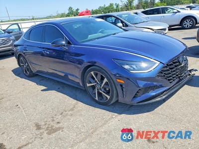 Czwarte zdjęcie samochodu z boku: 2021 HYUNDAI SONATA SEL PLUS VIN:5NPEJ4J22MH132471 - miniatura