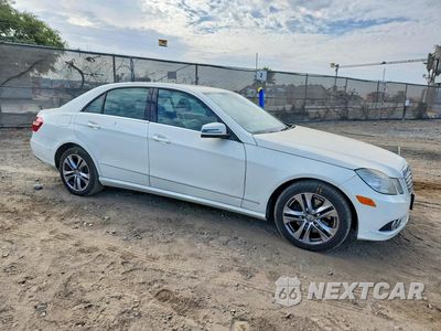 Czwarte zdjęcie samochodu z boku: 2011 MERCEDES-BENZ E 350 VIN:WDDHF5GBXBA346940 - miniatura