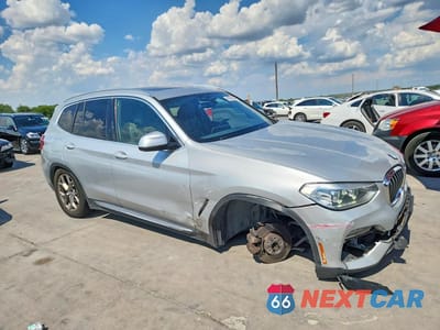 Czwarte zdjęcie samochodu z boku: 2020 BMW X3 SDRIVE30I VIN:5UXTY3C0XL9C28981 - miniatura