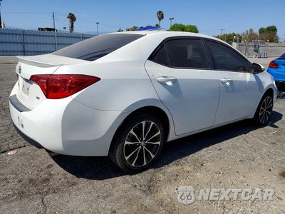 Trzecie zdjęcie samochodu z tyłu: 2017 TOYOTA COROLLA SE VIN:5YFBURHE2HP722248 - miniatura