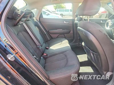 Zdjęcie 10 z 13 samochodu: 2016 KIA OPTIMA LX VIN:5XXGT4L38GG060362 - miniatura