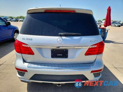 Zdjęcie 6 z 14 samochodu: 2016 MERCEDES-BENZ GL 550 4MATIC VIN:4JGDF7DE4GA672030 - miniatura