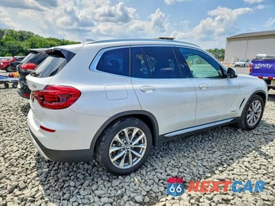Trzecie zdjęcie samochodu z tyłu: 2018 BMW X3 XDRIVE30I VIN:5UXTR9C56JLC76649 - miniatura