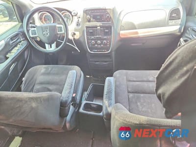 Zdjęcie 8 z 13 samochodu: 2015 DODGE GRAND CARAVAN SE VIN:2C4RDGBG8FR512926 - miniatura