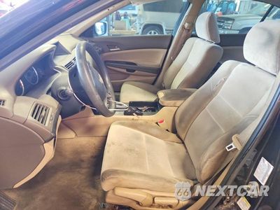 Zdjęcie 7 z 12 samochodu: 2010 HONDA ACCORD VIN:1HGCP2F30AA061822 - miniatura