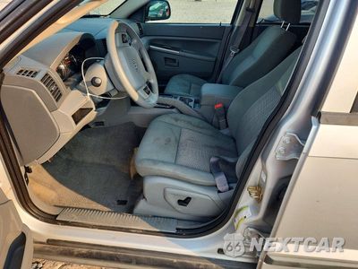 Zdjęcie 7 z 13 samochodu: 2007 JEEP GRAND CHEROKEE LAREDO VIN:1J8HS48PX7C595382 - miniatura
