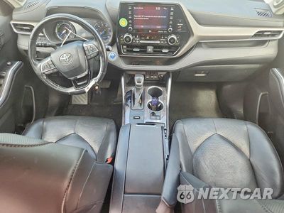 Zdjęcie 8 z 12 samochodu: 2020 TOYOTA HIGHLANDER HYBRID LIMITED VIN:5TDYARAH7LS000653 - miniatura
