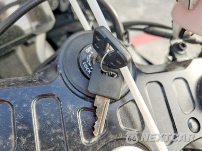 Zdjęcie 8 z 9 samochodu: 2025 YAMAHA YZFR7 VIN:JYARM38E9SA020933 - miniatura