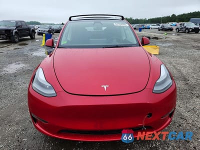 Piąte zdjęcie samochodu w środku: 2023 TESLA MODEL Y VIN:7SAYGDEE5PF596893 - miniatura