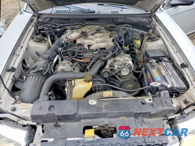 Zdjęcie 11 z 12 samochodu: 2000 FORD MUSTANG VIN:1FAFP4047YF226325 - miniatura