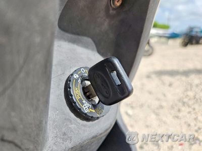 Zdjęcie 8 z 9 samochodu: 2016 GENUINE SCOOTER CO. BUDDY 50 VIN:RFVPAP5A8G1119589 - miniatura