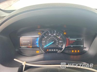 Zdjęcie 9 z 12 samochodu: 2019 FORD EXPLORER XLT VIN:1FM5K8D84KGA68175 - miniatura