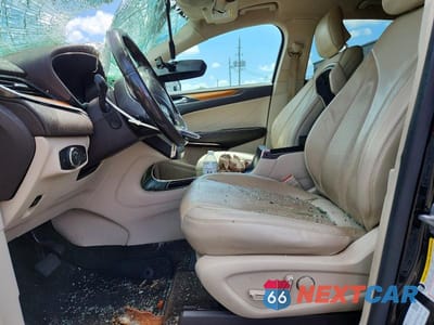 Zdjęcie 7 z 13 samochodu: 2017 LINCOLN MKC SELECT VIN:5LMCJ2C97HUL55454 - miniatura