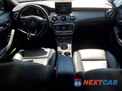 Zdjęcie 8 z 12 samochodu: 2019 MERCEDES-BENZ GLA 250 4MATIC VIN:WDCTG4GB7KJ550228 - miniatura