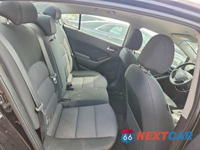Zdjęcie 10 z 12 samochodu: 2014 KIA FORTE LX VIN:KNAFX4A65E5097560 - miniatura