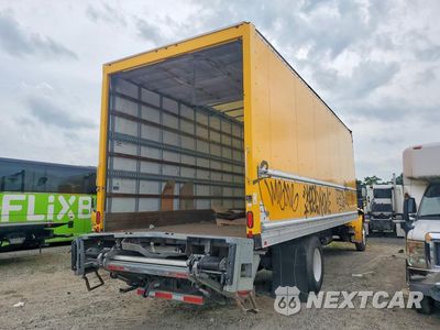 Trzecie zdjęcie samochodu z tyłu: 2019 FREIGHTLINER BUSINESS CLASS M2 BOX TRUCK VIN:3ALACWFC4KDKB9246 - miniatura