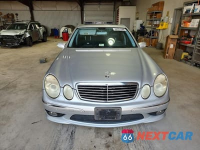 Piąte zdjęcie samochodu w środku: 2006 MERCEDES-BENZ E 55 AMG VIN:WDBUF76J26A953769 - miniatura