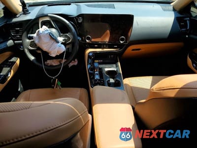 Zdjęcie 8 z 12 samochodu: 2025 LEXUS NX 350H PREMIUM VIN:JTJGKCEZ4S2043665 - miniatura
