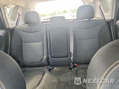 Zdjęcie 10 z 14 samochodu: 2016 KIA SOUL + VIN:KNDJP3A55G7330231 - miniatura