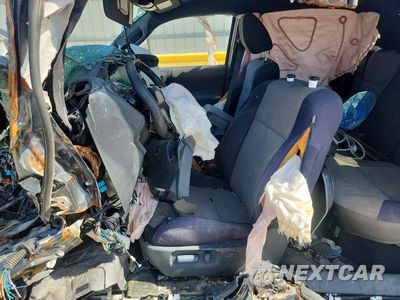 Zdjęcie 7 z 11 samochodu: 2020 TOYOTA TACOMA TRD SPORT VIN:3TMAZ5CN2LM136727 - miniatura