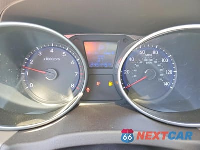 Zdjęcie 9 z 13 samochodu: 2010 HYUNDAI TUCSON LIMITED VIN:KM8JU3AC5AU085796 - miniatura