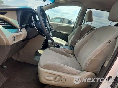 Zdjęcie 7 z 14 samochodu: 2015 TOYOTA SIENNA LE VIN:5TDKK3DC1FS535997 - miniatura