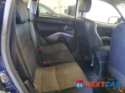 Zdjęcie 10 z 12 samochodu: 2010 MITSUBISHI OUTLANDER SE VIN:JA4JT3AW7AZ015196 - miniatura
