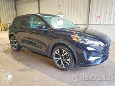 Czwarte zdjęcie samochodu z boku: 2022 FORD ESCAPE SE VIN:1FMCU9G62NUA53441 - miniatura