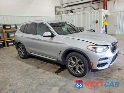 Czwarte zdjęcie samochodu z boku: 2021 BMW X3 XDRIVE30I VIN:5UXTY5C0XM9E99780 - miniatura