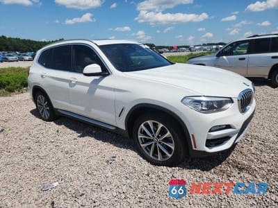 Czwarte zdjęcie samochodu z boku: 2019 BMW X3 SDRIVE30I VIN:5UXTR7C55KLE94698 - miniatura