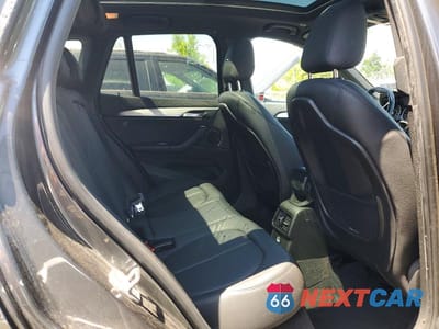 Zdjęcie 11 z 13 samochodu: 2016 BMW X1 XDRIVE28I VIN:WBXHT3C31G5F64616 - miniatura