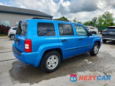Trzecie zdjęcie samochodu z tyłu: 2009 JEEP PATRIOT SPORT VIN:1J4FT28B29D206083 - miniatura