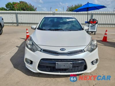 Piąte zdjęcie samochodu w środku: 2015 KIA FORTE EX VIN:KNAFX6A81F5274202 - miniatura