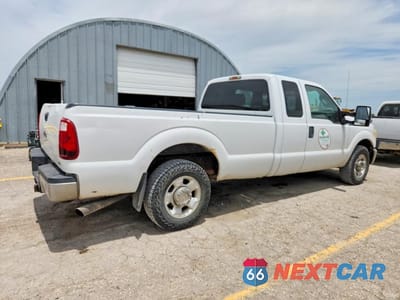Trzecie zdjęcie samochodu z tyłu: 2011 FORD F250 SUPER DUTY VIN:1FT7X2A66BEA69323 - miniatura