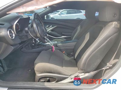 Zdjęcie 7 z 12 samochodu: 2017 CHEVROLET CAMARO LT VIN:1G1FB1RX7H0182648 - miniatura