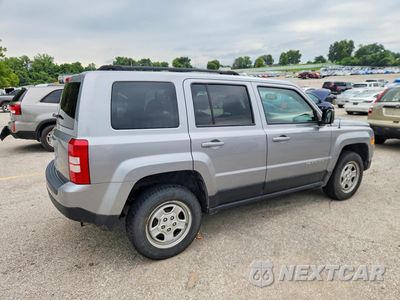 Trzecie zdjęcie samochodu z tyłu: 2016 JEEP PATRIOT SPORT VIN:1C4NJPBA5GD582696 - miniatura