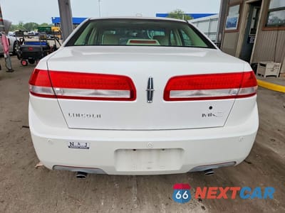 Zdjęcie 6 z 12 samochodu: 2011 LINCOLN MKZ SELECT VIN:3LNHL2GC9BR765132 - miniatura